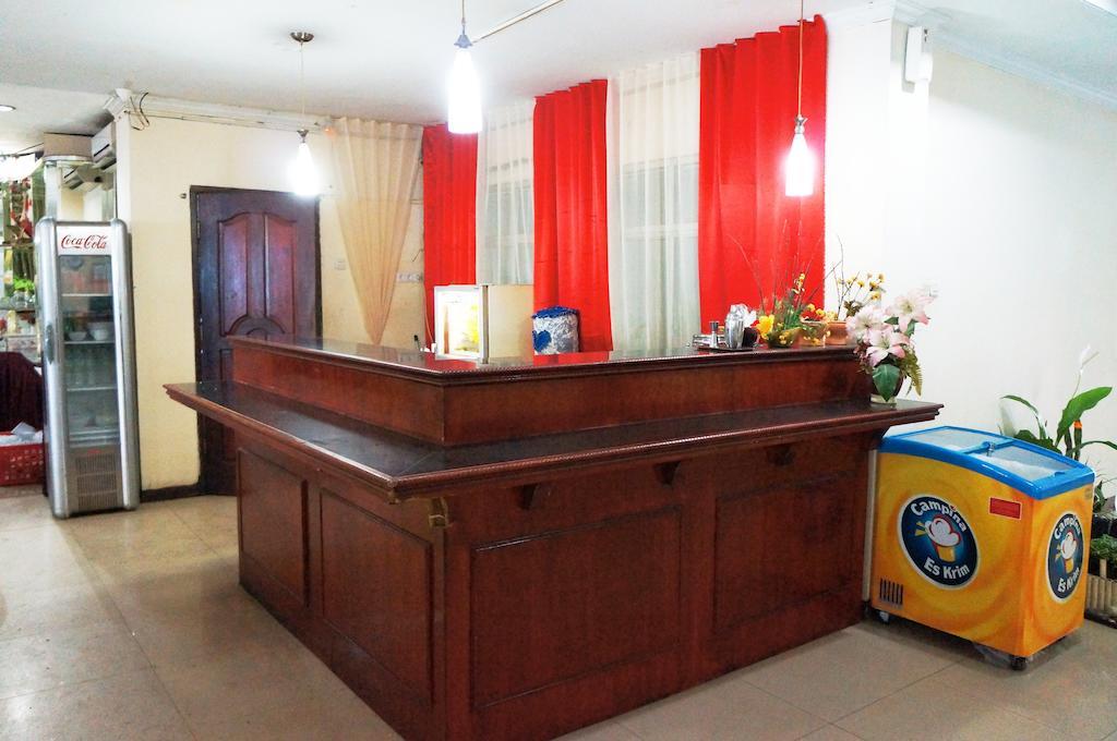 Hotel Duta Палембанг Экстерьер фото